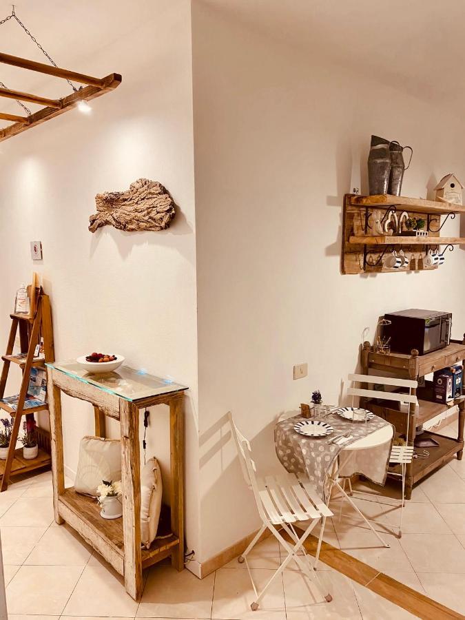 B&B Le Quattro Stagioni La Maddalena  Zewnętrze zdjęcie