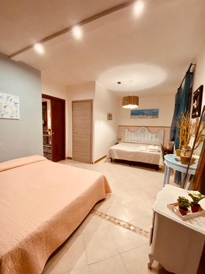 B&B Le Quattro Stagioni La Maddalena  Zewnętrze zdjęcie